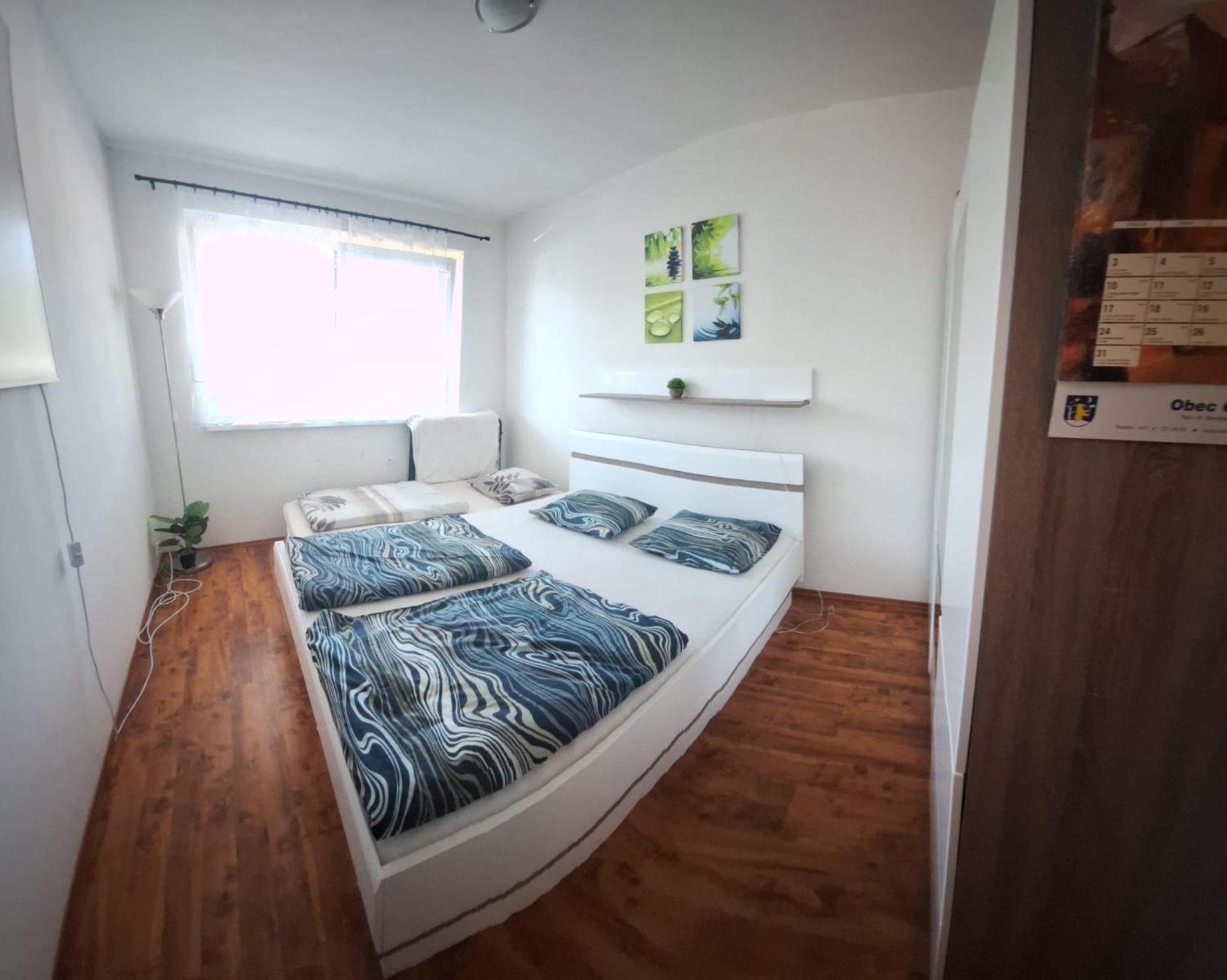 Apartman S Terasou Ошчадница Екстериор снимка