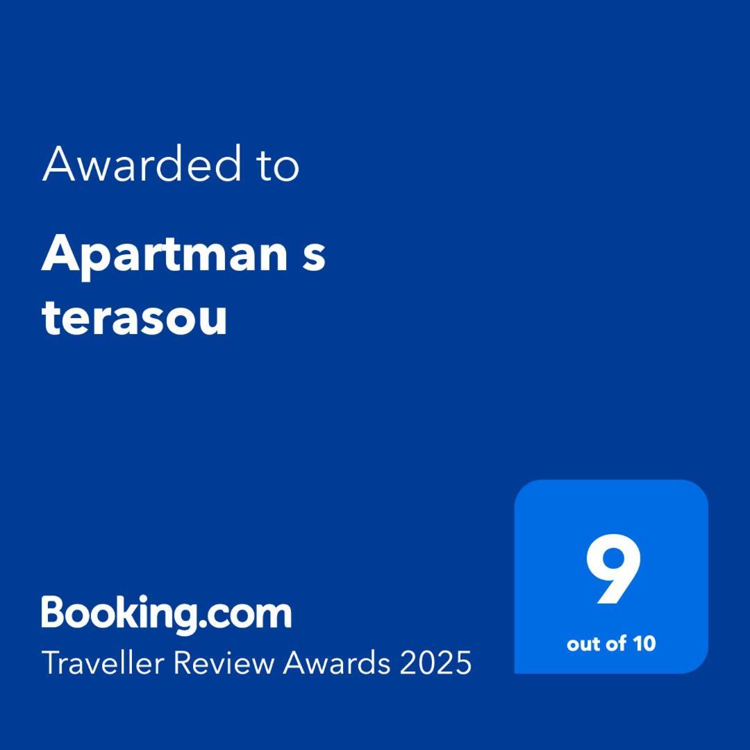 Apartman S Terasou Ошчадница Екстериор снимка